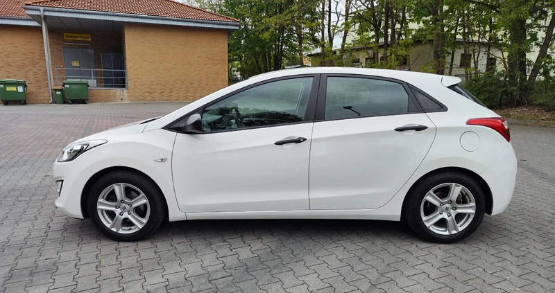 Hyundai I30 cena 38900 przebieg: 131000, rok produkcji 2015 z Praszka małe 436